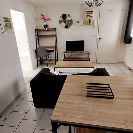 Appartement Style Industriel Au Centre De Douai Esterno foto